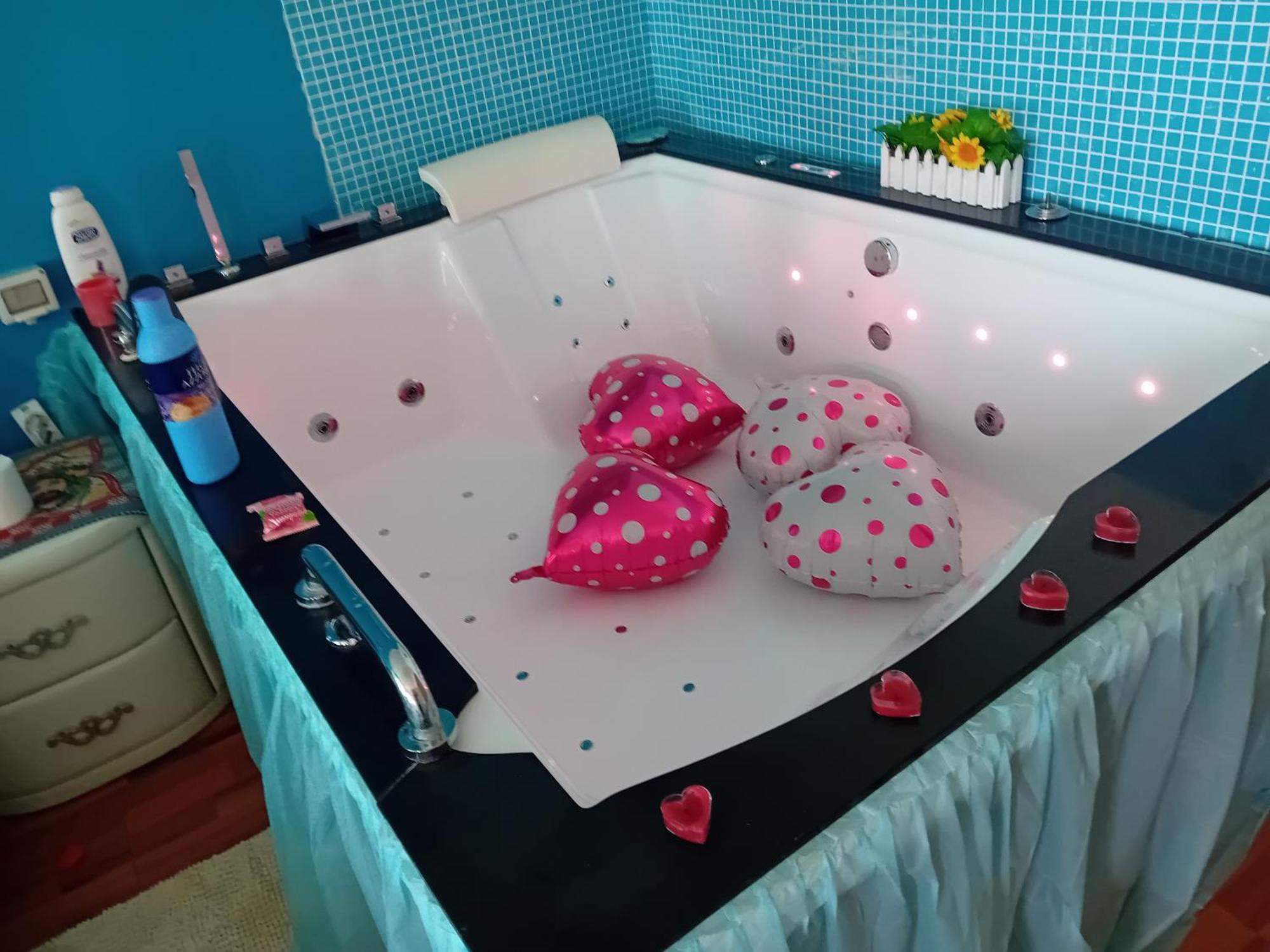 La Boutique Sul Mare Apartment Мондело Екстериор снимка